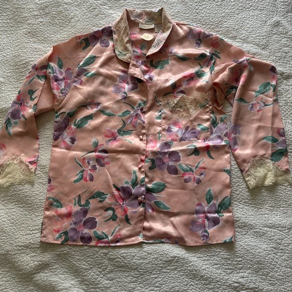 Vintage Victoria's Secret satin floral pajama set NWT size S - Picture 2 of 11